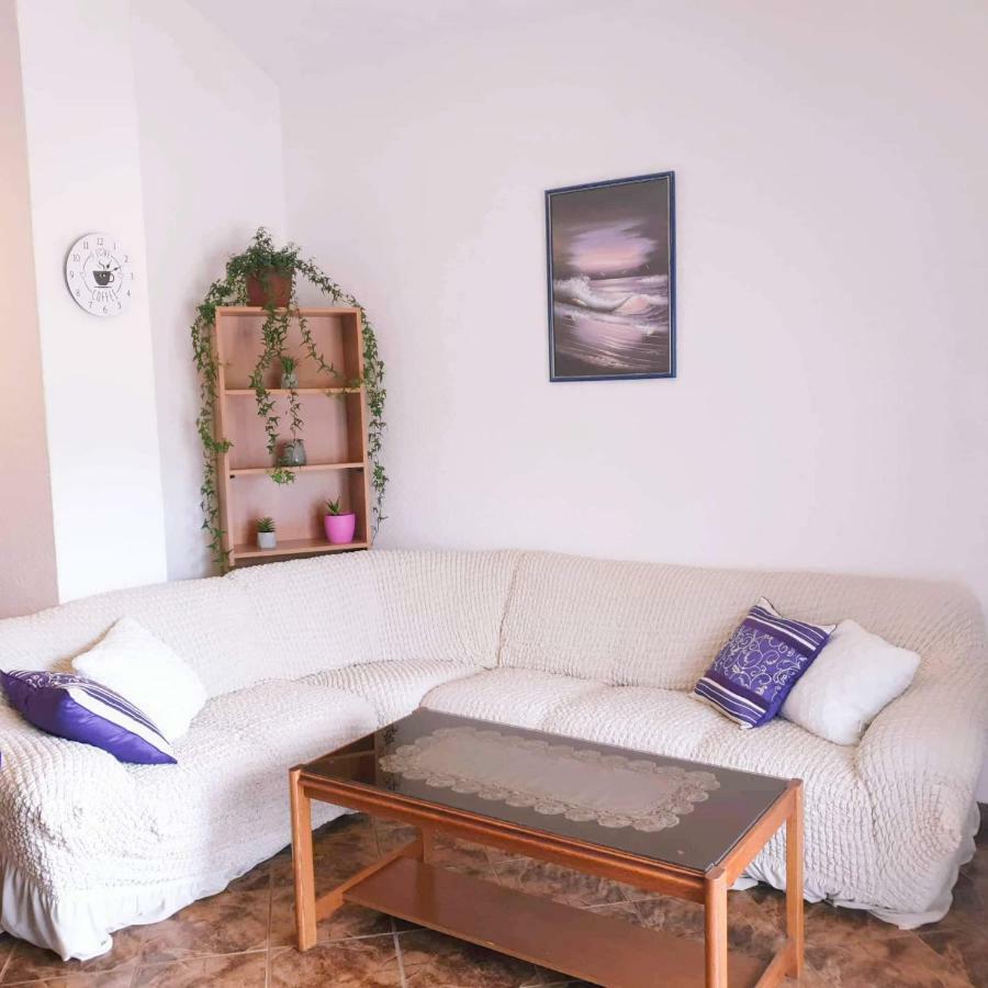 טריבאלי Apartments Nevistic מראה חיצוני תמונה